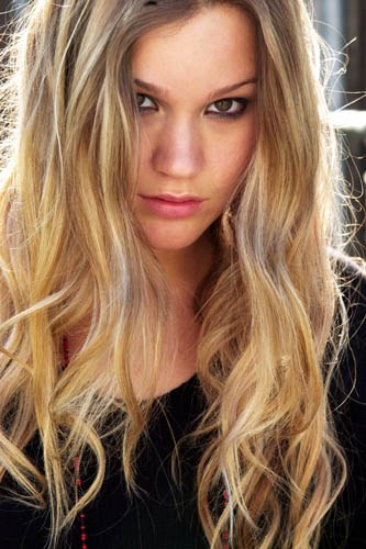 Pretty British singer Joss Stone is ready to release a fifth album